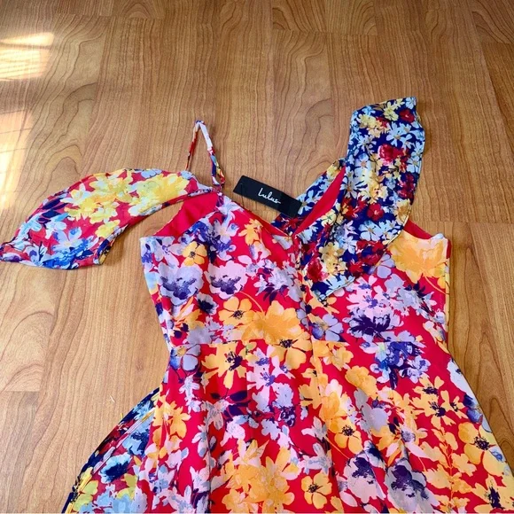 Lulus Women’s Radiant Ruby Red Floral Print Chiffon Maxi Dress Size Medium NWT - Picture 14 of 16